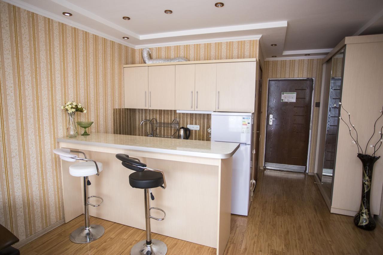 باتومي Apartment On Sherif Khimshiashvili Street 15B المظهر الخارجي الصورة