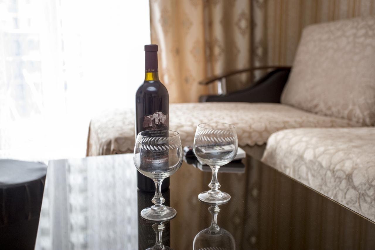 باتومي Apartment On Sherif Khimshiashvili Street 15B المظهر الخارجي الصورة