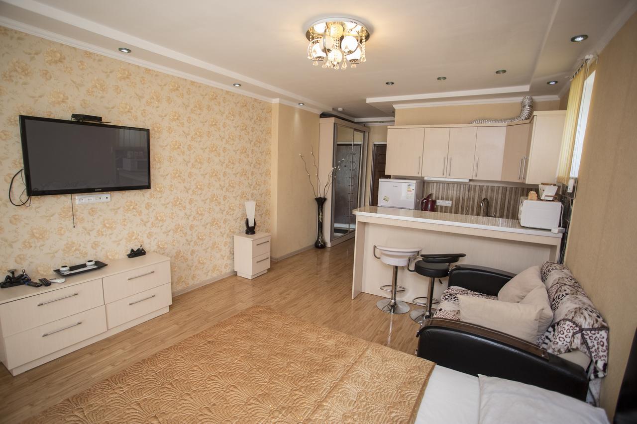 باتومي Apartment On Sherif Khimshiashvili Street 15B المظهر الخارجي الصورة